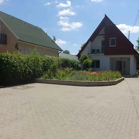 Дом отдыха In - Balaton 19802 *