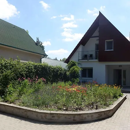 In - Balaton 19802 Дом отдыха