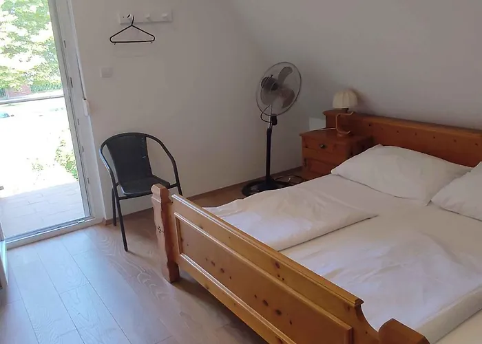 In - Balaton 19802 Сasa de vacaciones Siófok