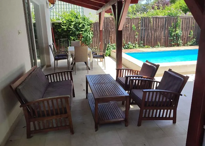 In - Balaton 19802 Siófok